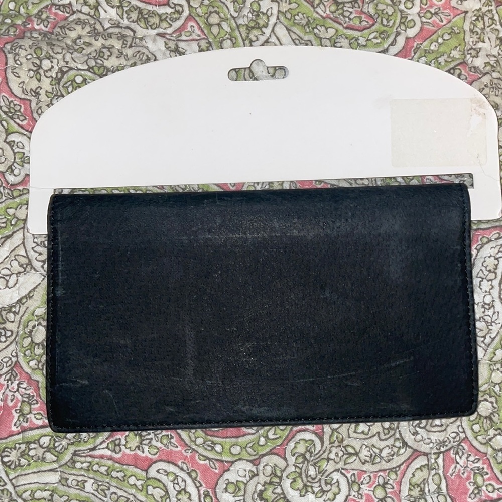 BNWT Mundi leather checkbook with Fl Gators 🐊 - Picture 2 of 5
